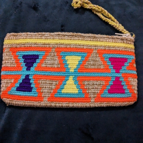 New Colombian wrist purse - Picture 1 of 2